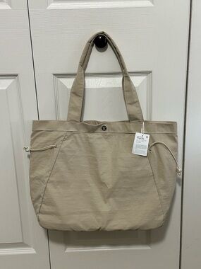 Lululemon Side-Cinch Shopper Bag Tote *18L in Trench (Tan) NWT LW9DQES